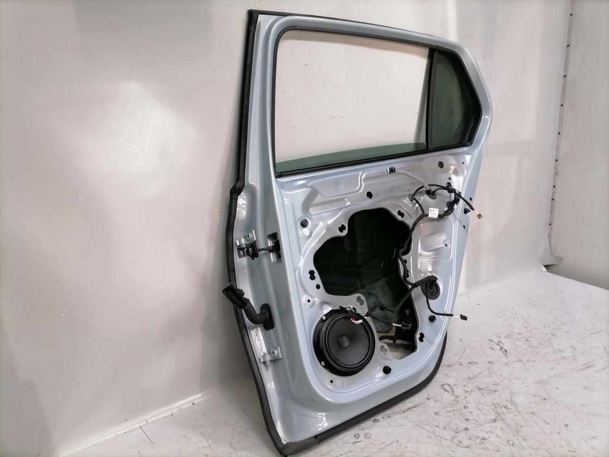 VW Golf 8 original Tür hinten rechts LV5L Christal Ice Blue Fließheck Rohbau Bj.2024